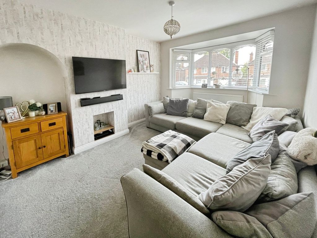 Property photo 2 of 20 Lounge