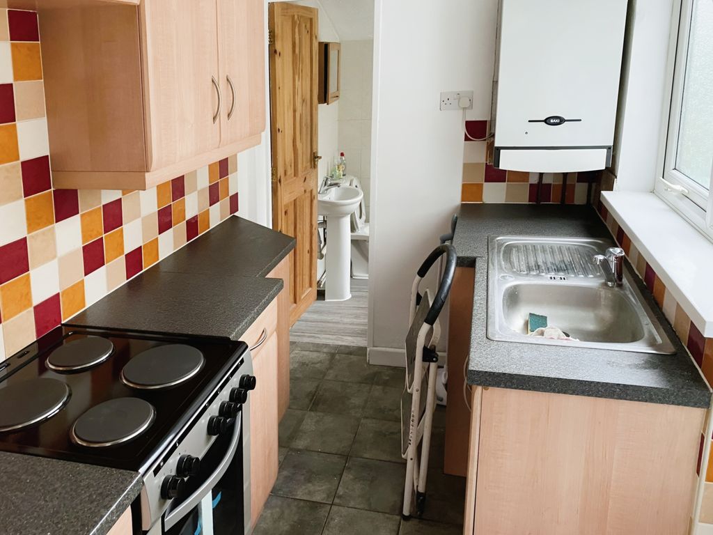 Property photo 2 of 8