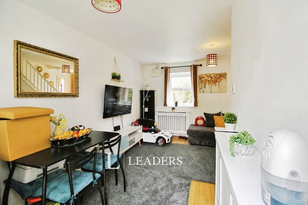 Property photo 2 of 10 Pbox-Img.Png