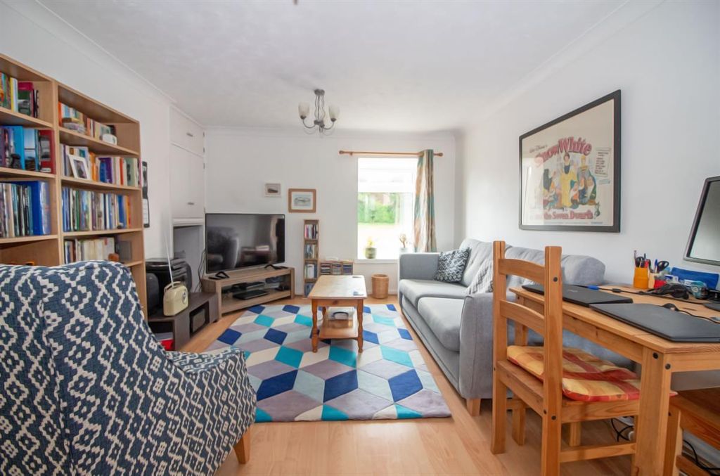 Property photo 3 of 17