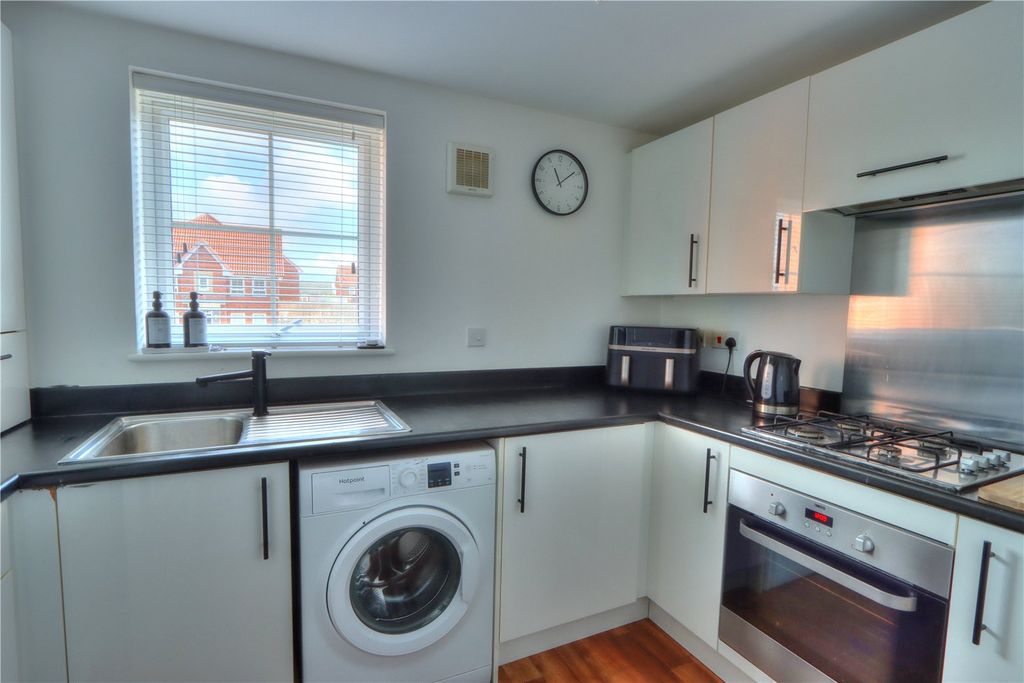 Property photo 3 of 10 Picture No. 05