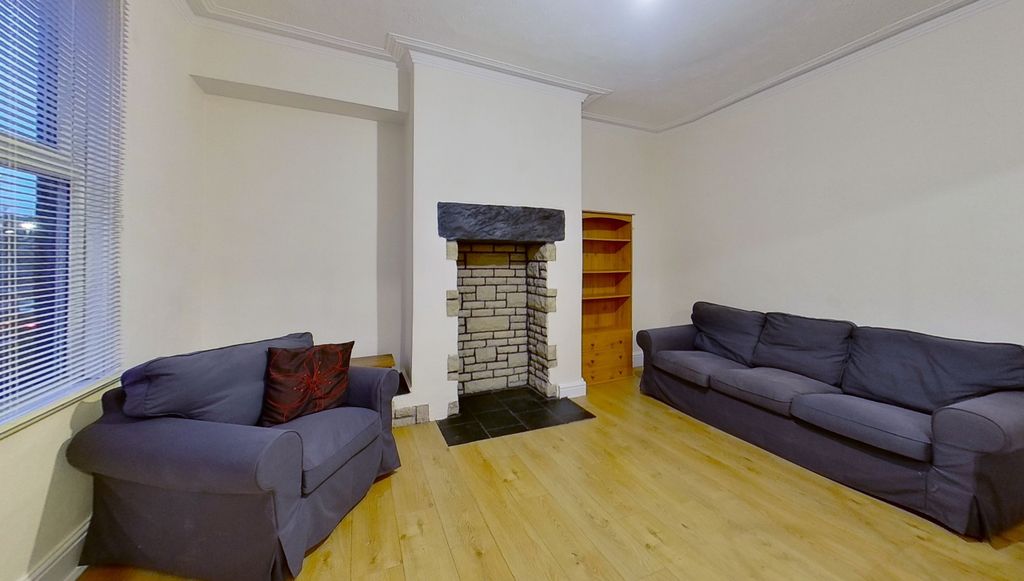 Property photo 3 of 10 7-Sowood-Street-Living-Room.Jpg
