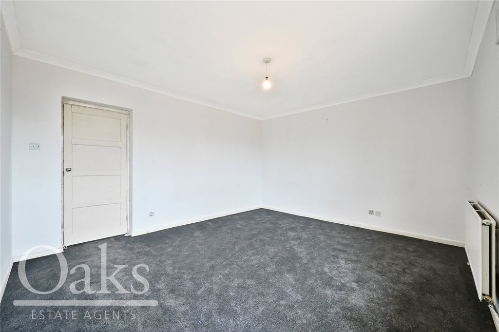 Property photo 3 of 12 Picture No. 11