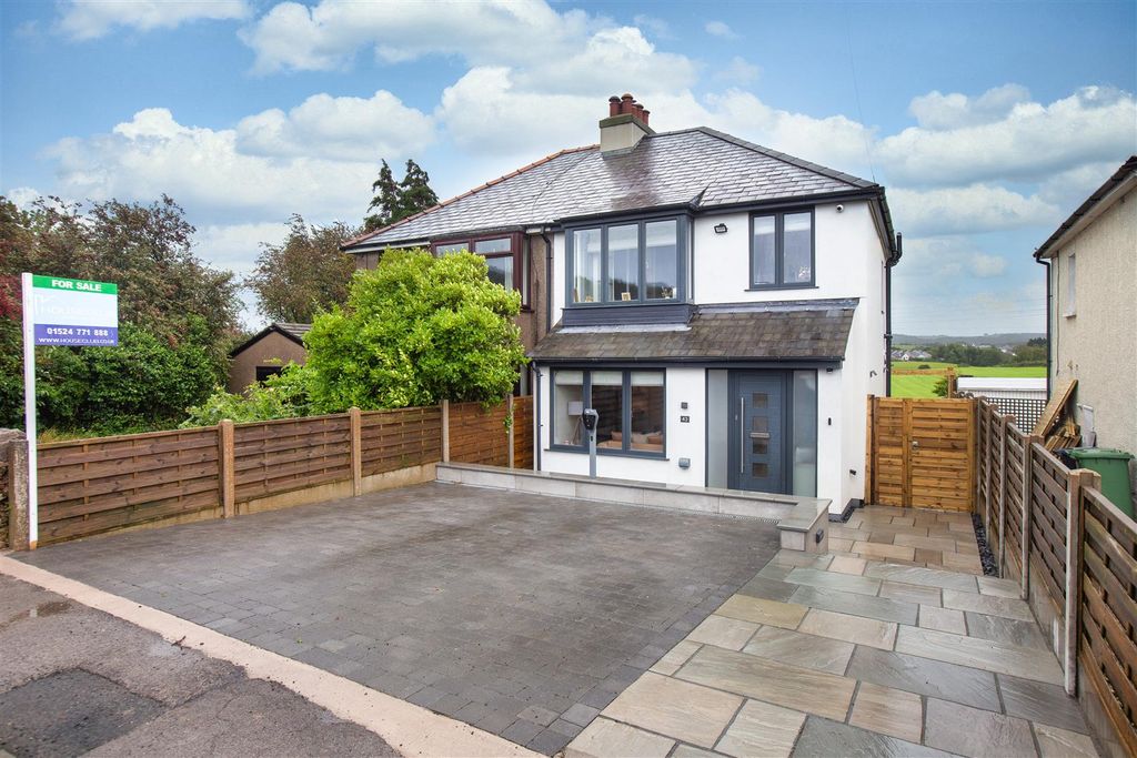 Property photo 1 of 31