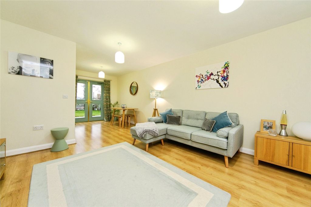 Property photo 3 of 24 Picture No. 03