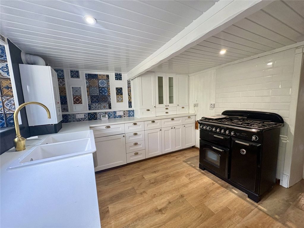 Property photo 3 of 13 Kitchen