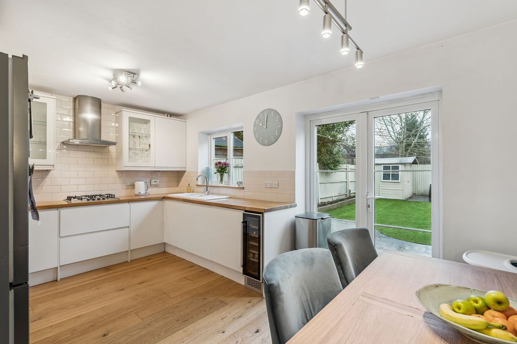 Property photo 3 of 16 Kitchen_Break