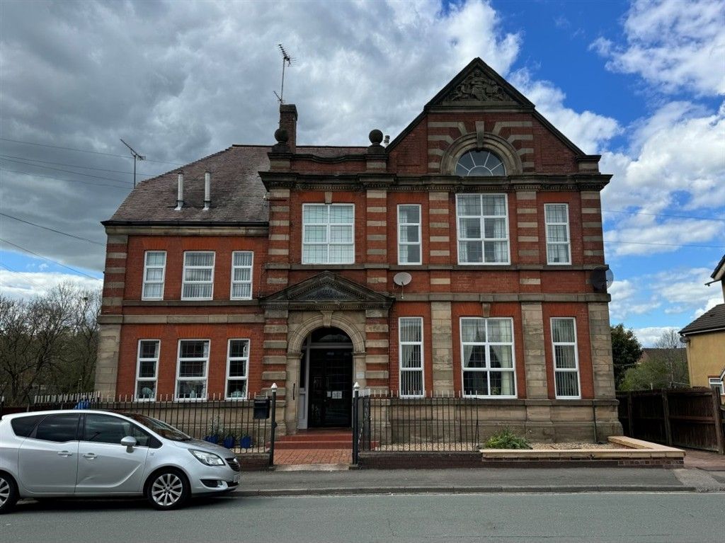 Property photo 1 of 3