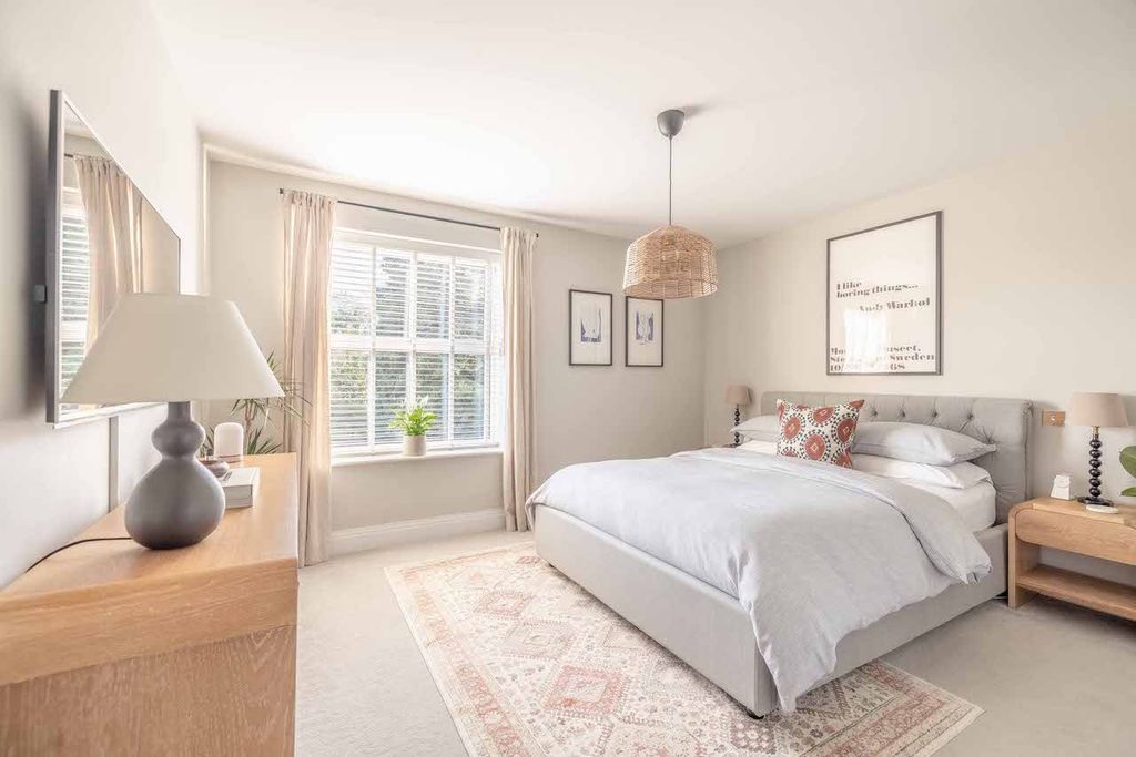 Property photo 3 of 20