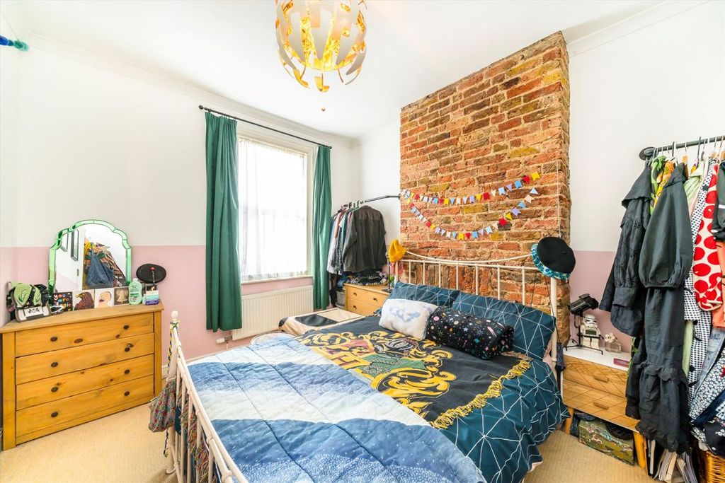 Property photo 2 of 4