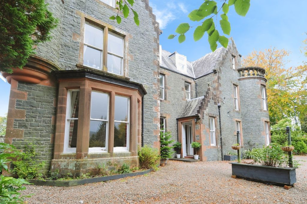 Property photo 2 of 24 Photo