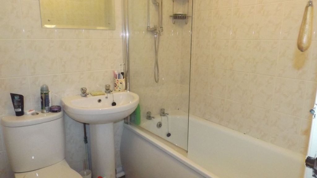 Property photo 3 of 4