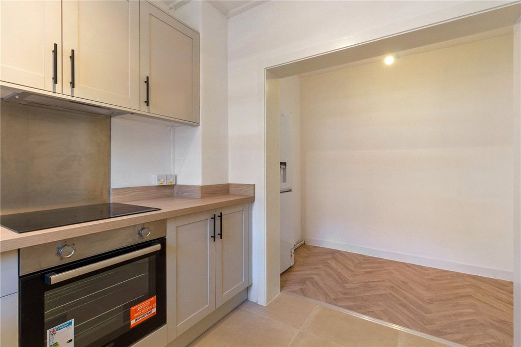 Property photo 2 of 13 Picture No. 01
