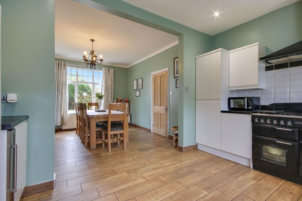 Property photo 3 of 15 Img_4286-Img_4288