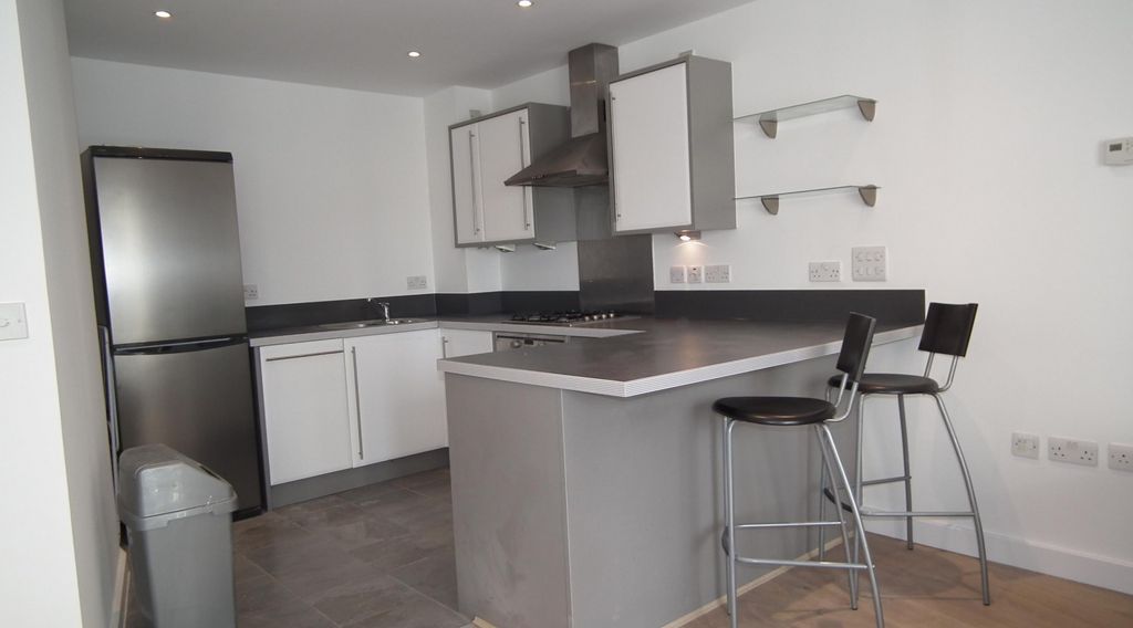 Property photo 2 of 12 Kitchen