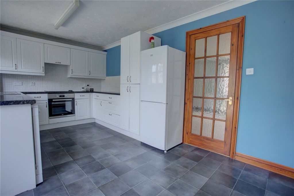 Property photo 2 of 11 Picture No. 20