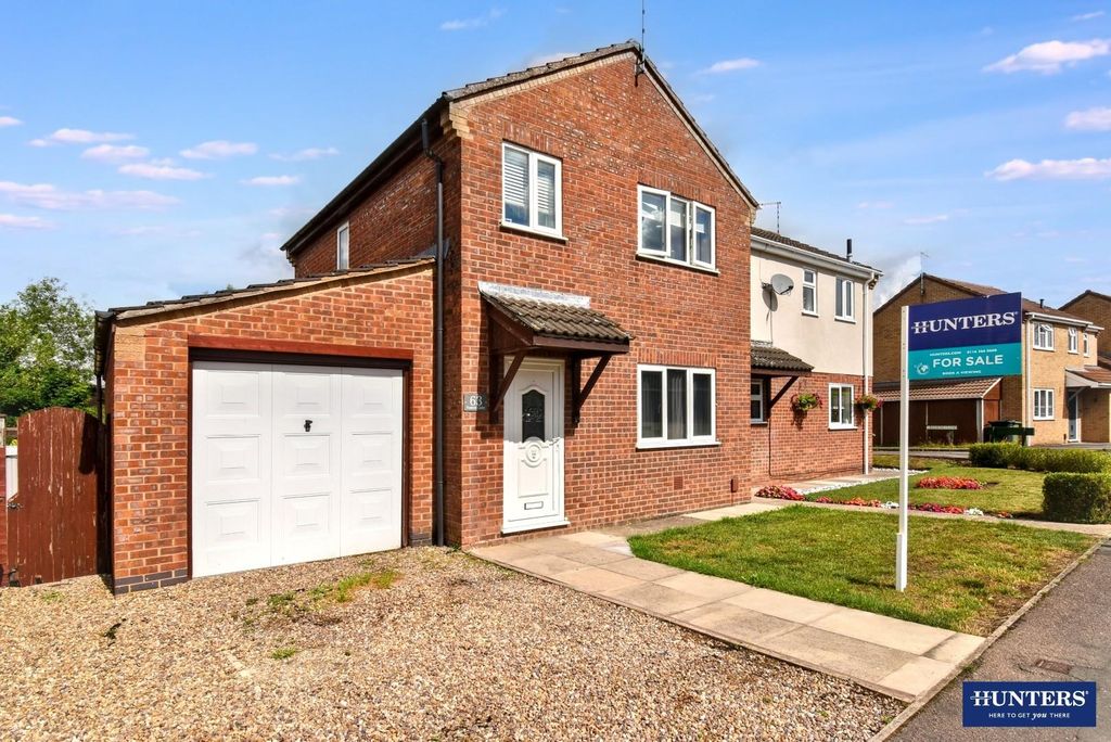 Property photo 1 of 17 Outside