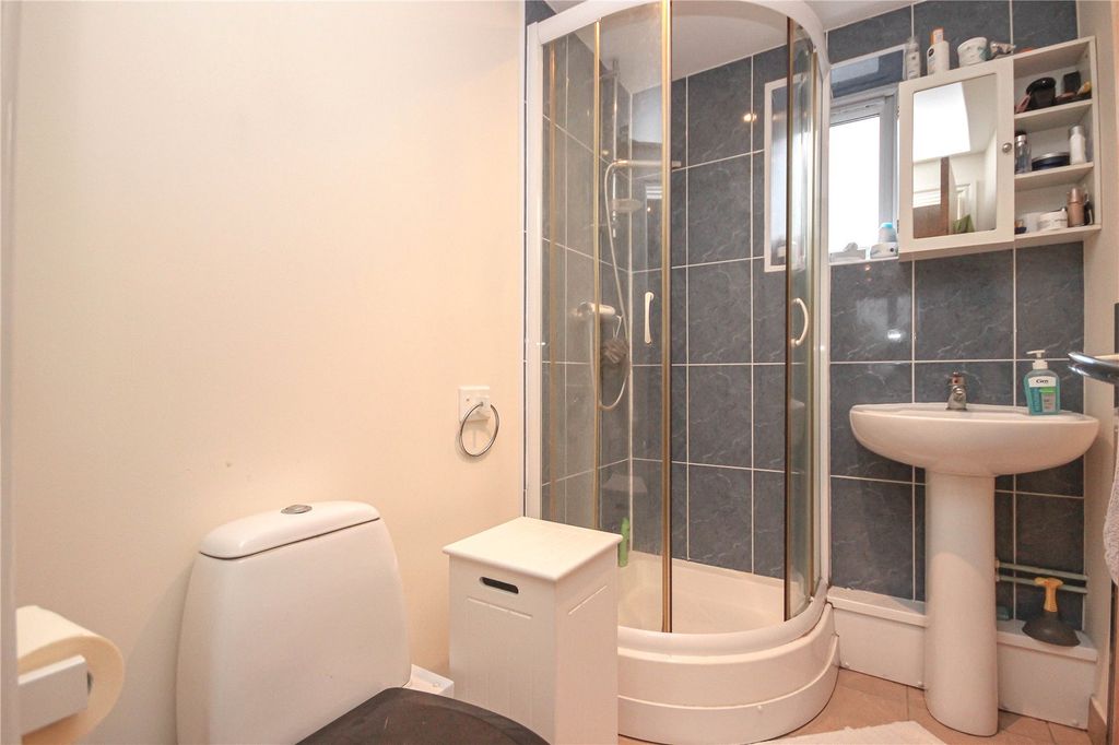 Property photo 3 of 7 Picture No. 15