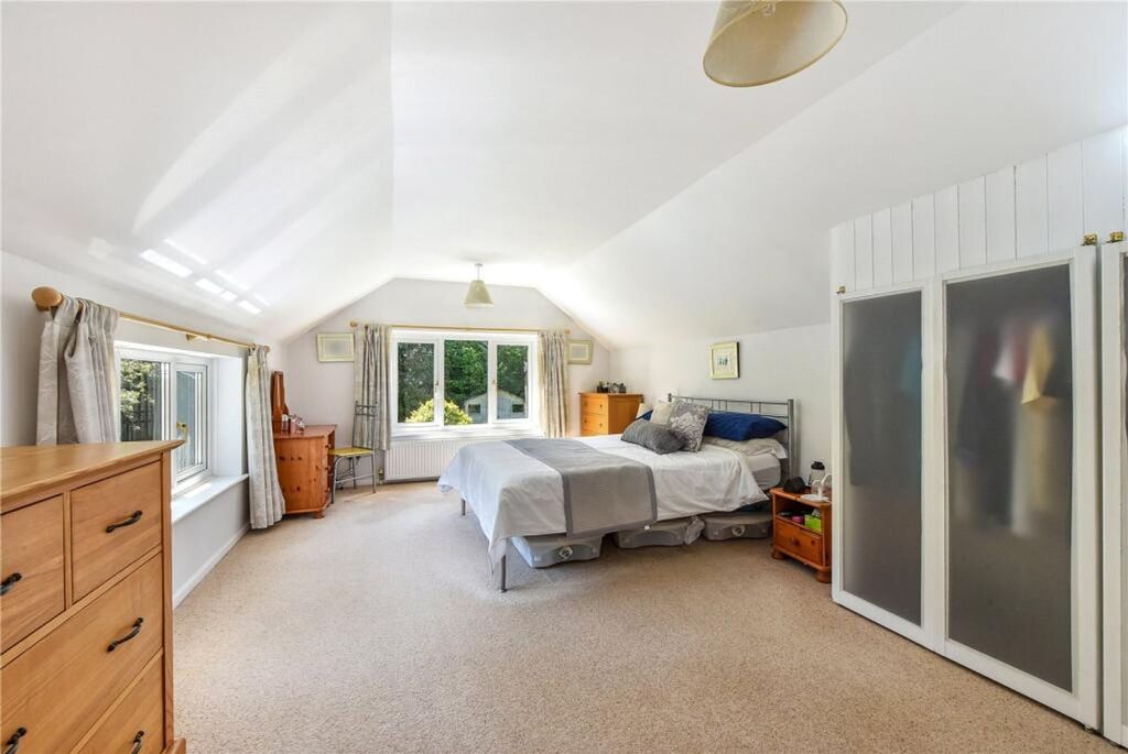 Property photo 3 of 21