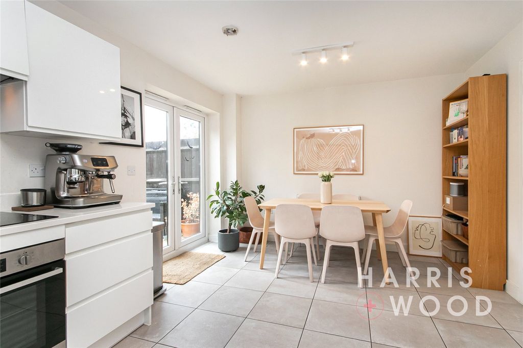 Property photo 2 of 29 Picture No. 13