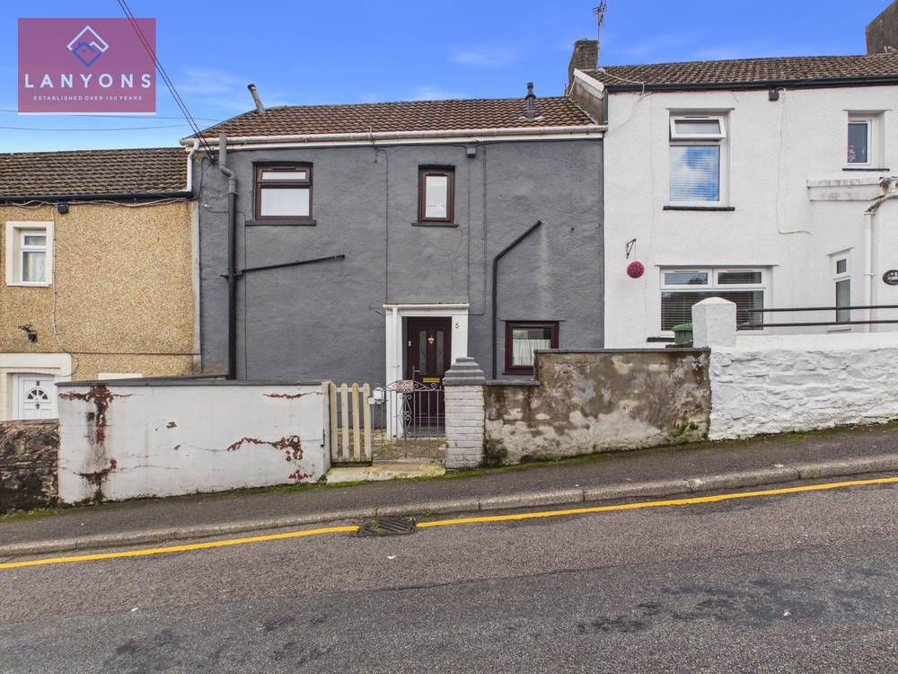 Property photo 1 of 14 Giraffe360-Still026