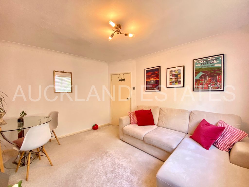 Property photo 3 of 15 Img_2926
