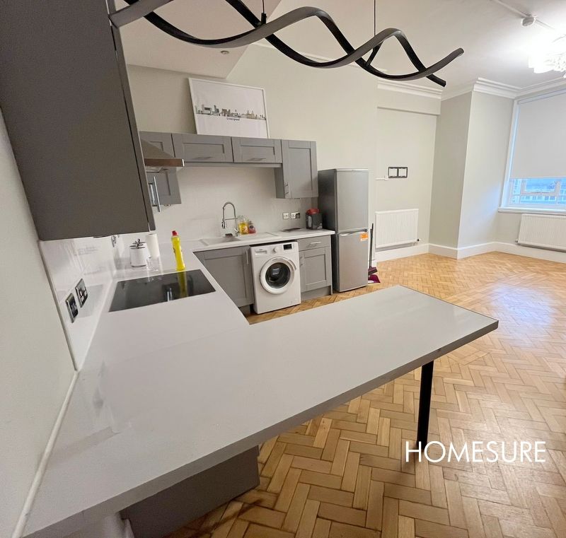 Property photo 2 of 7 Kitchen