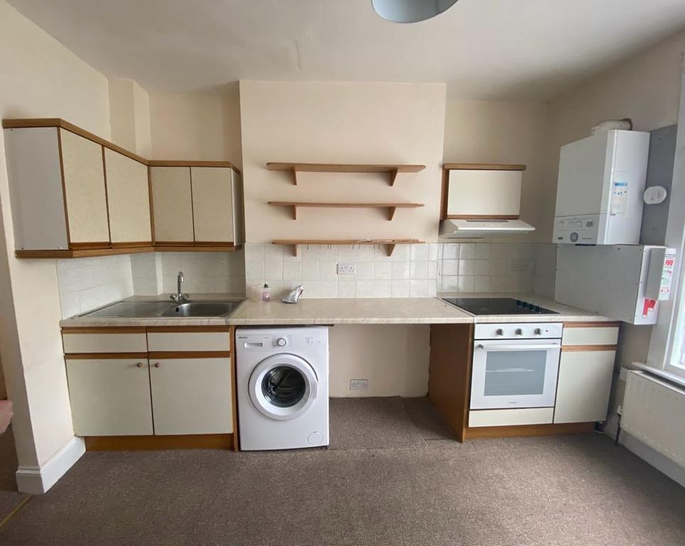 Property photo 2 of 3 Kitchen.Jpg