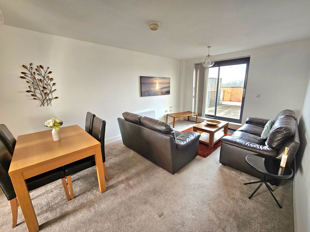 Property photo 2 of 8
