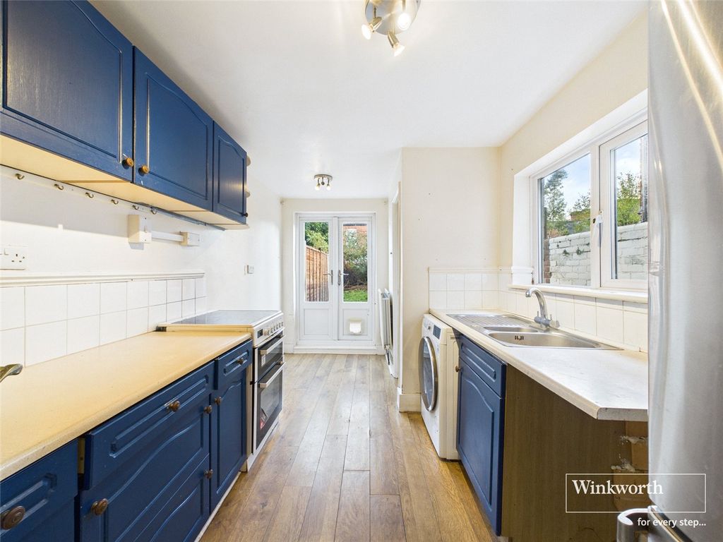 Property photo 3 of 12 Picture No. 02