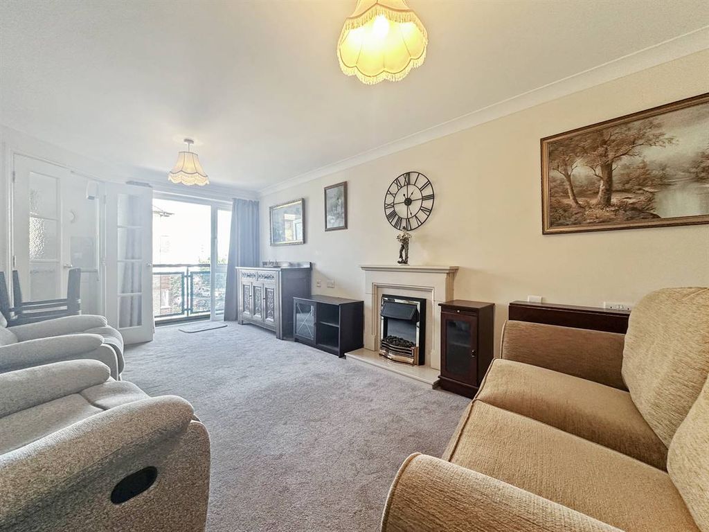 Property photo 3 of 15