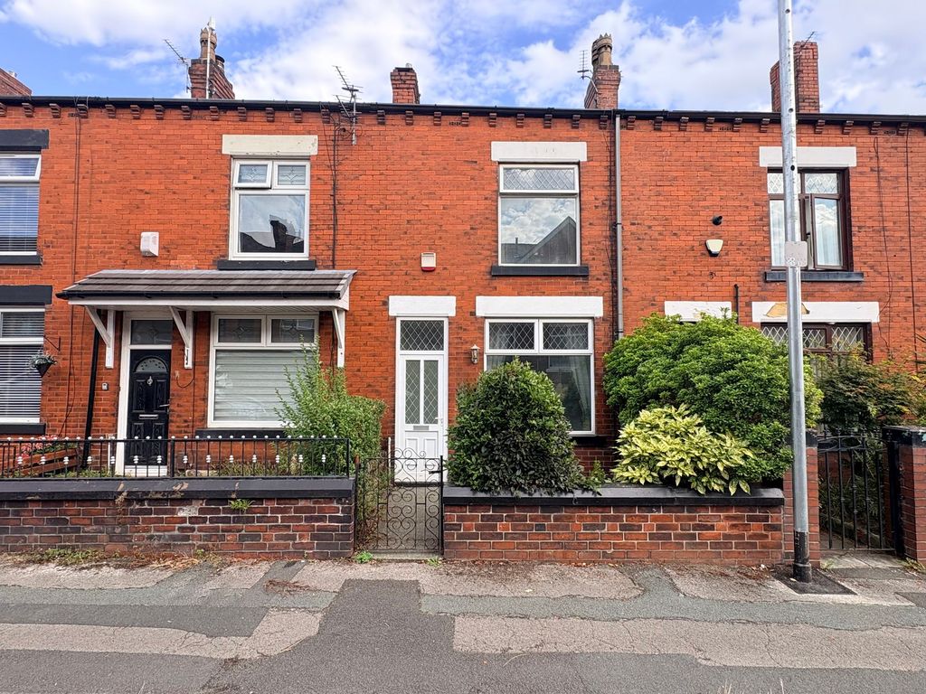 Property photo 1 of 18