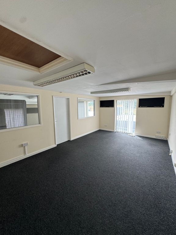 Property photo 3 of 3