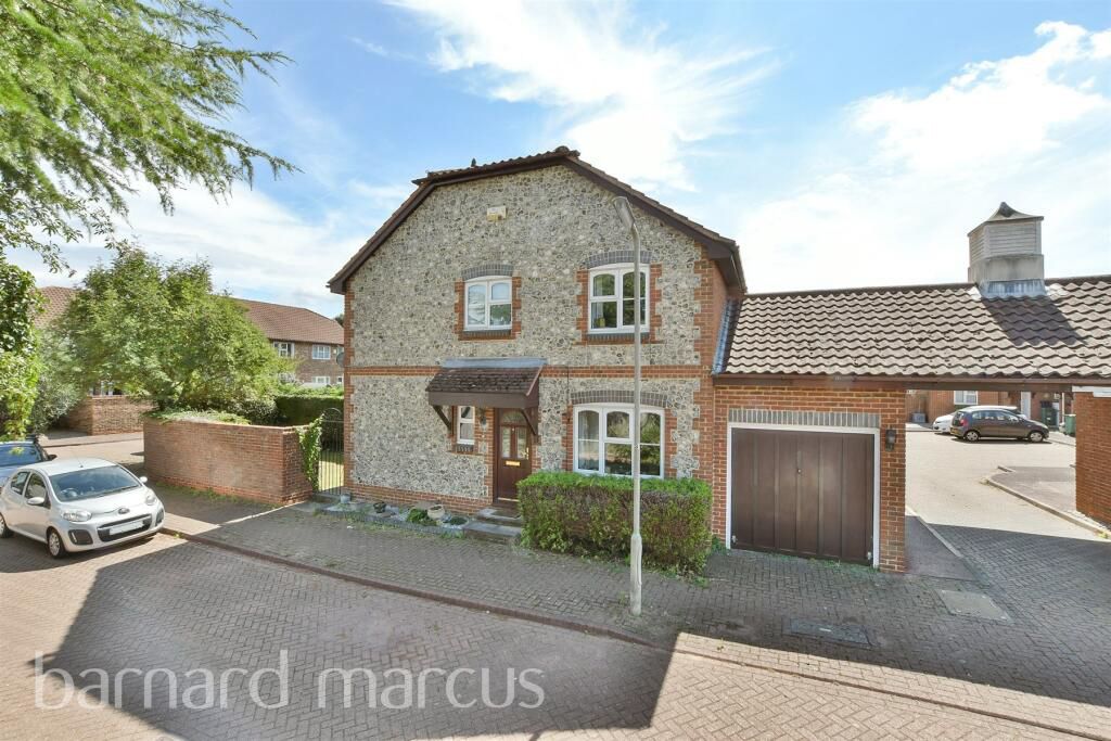 Property photo 1 of 2