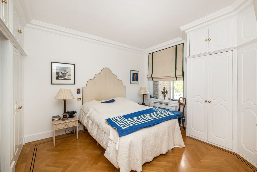 Property photo 3 of 11