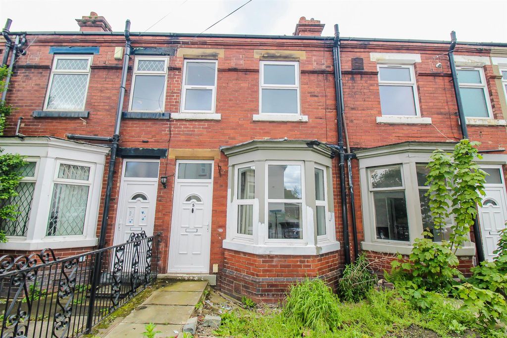 Property photo 1 of 8