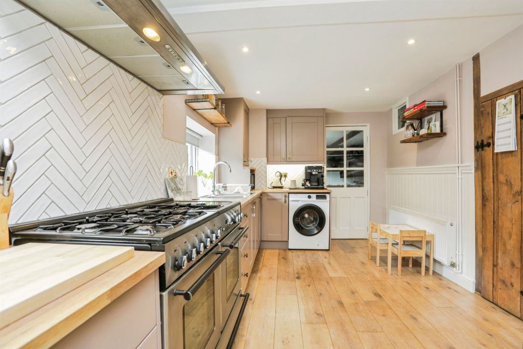 Property photo 3 of 17