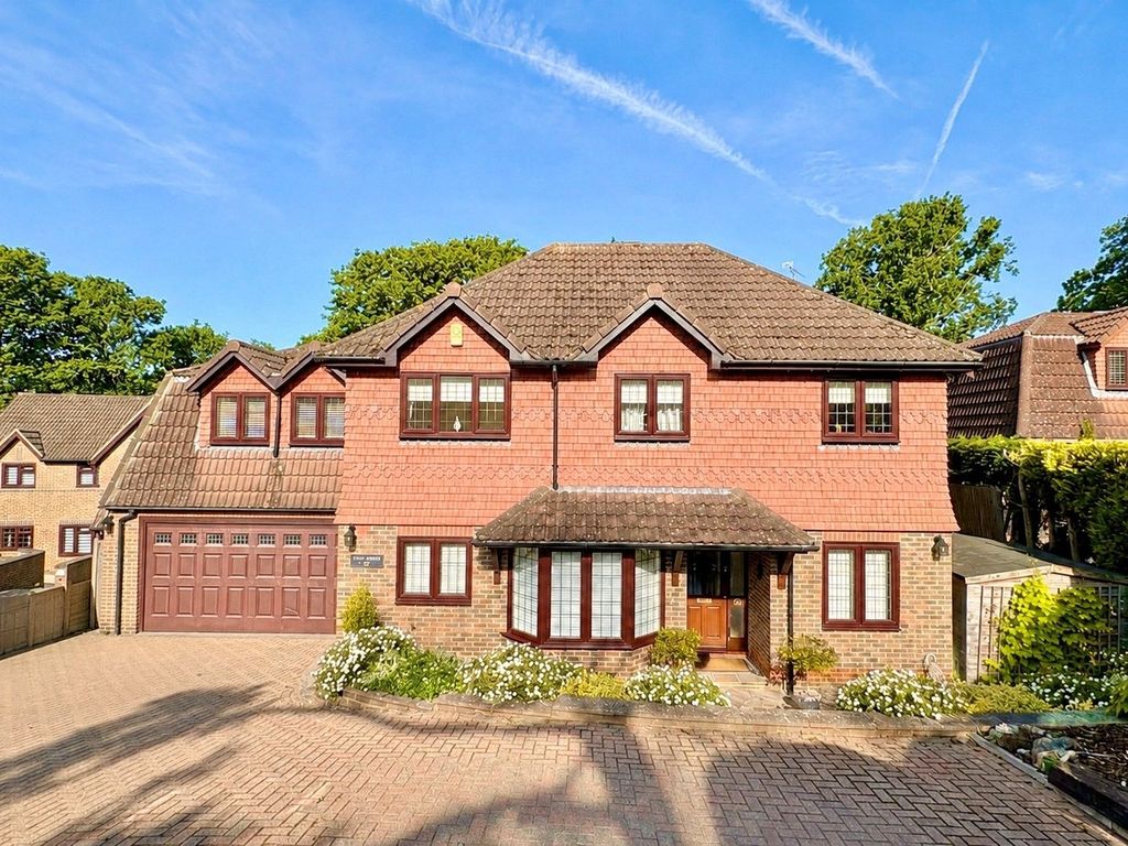Property photo 1 of 36