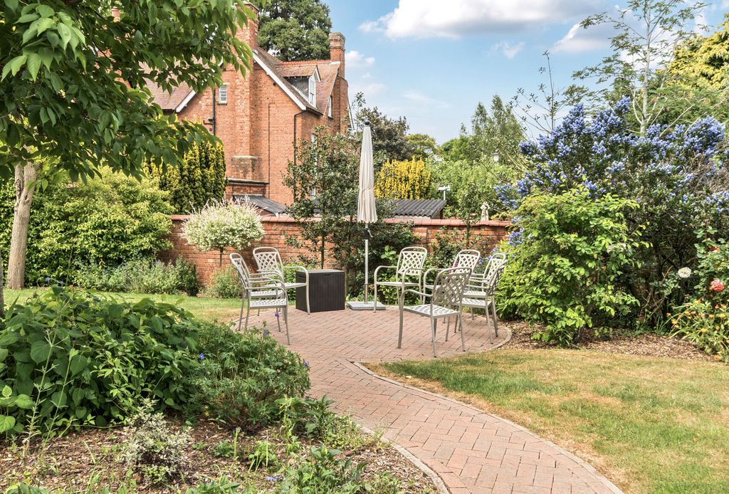 Property photo 2 of 14 1294721-3-682B097...