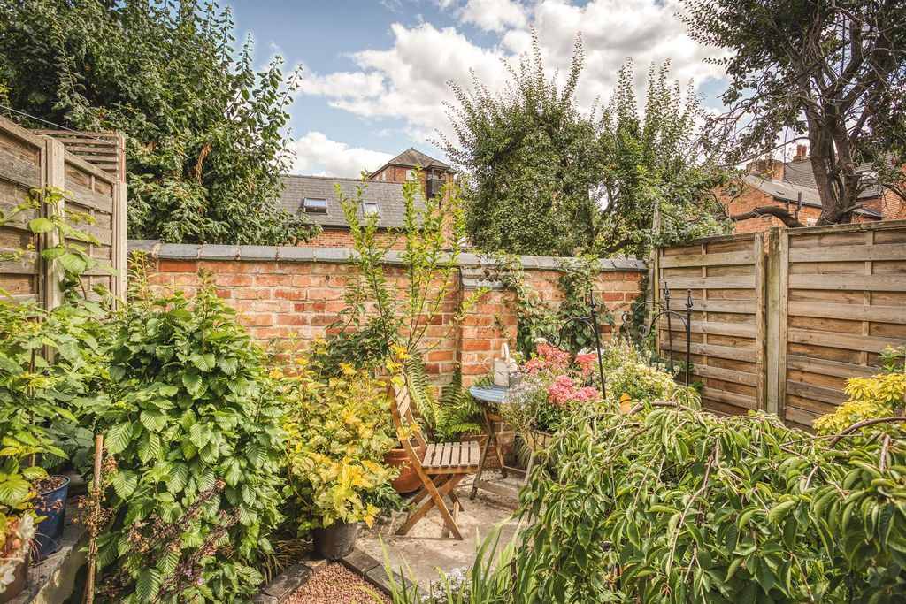 Property photo 3 of 14