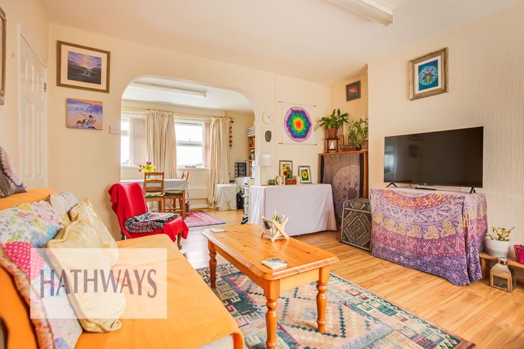 Property photo 3 of 37