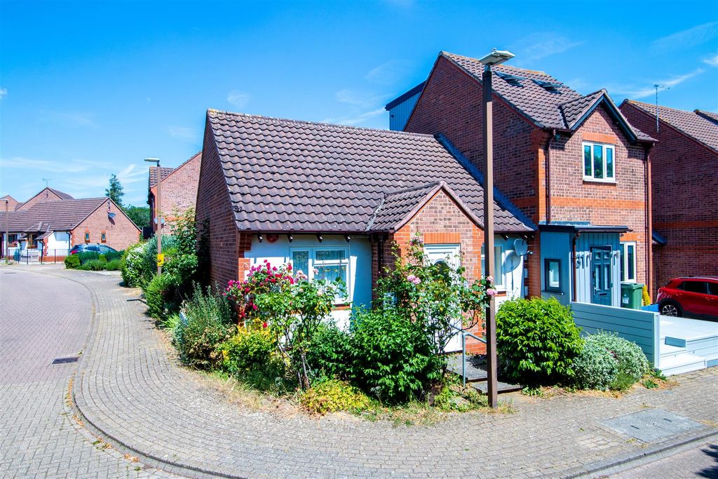 Property photo 1 of 18 29Lyn_1.Jpg