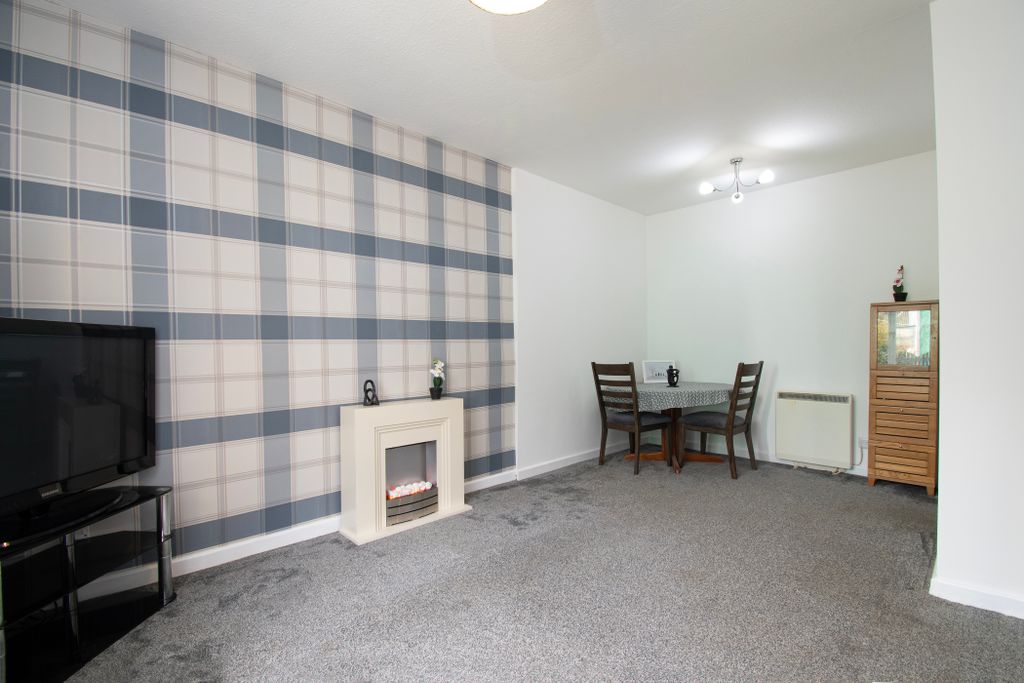 Property photo 1 of 23 Lounge Dining Room
