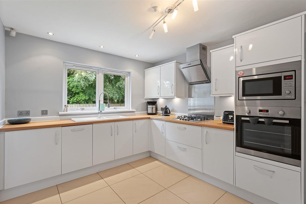 Property photo 3 of 33 7.Jpg