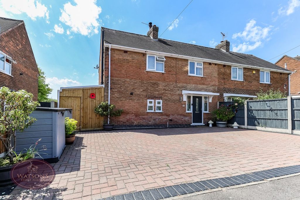 Property photo 2 of 28