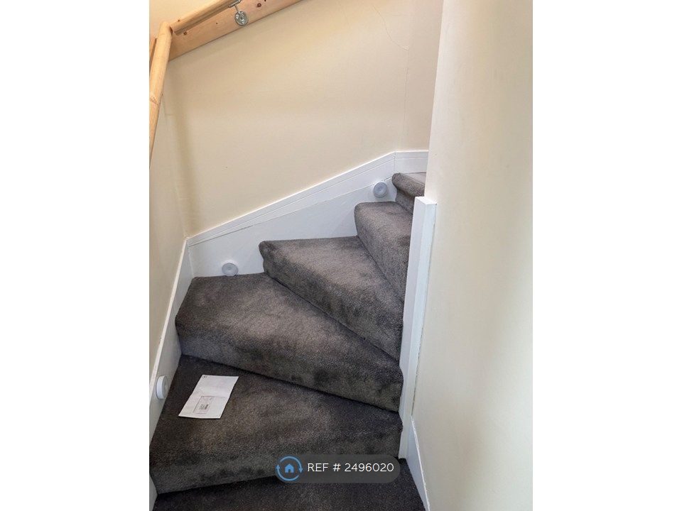 Property photo 3 of 28