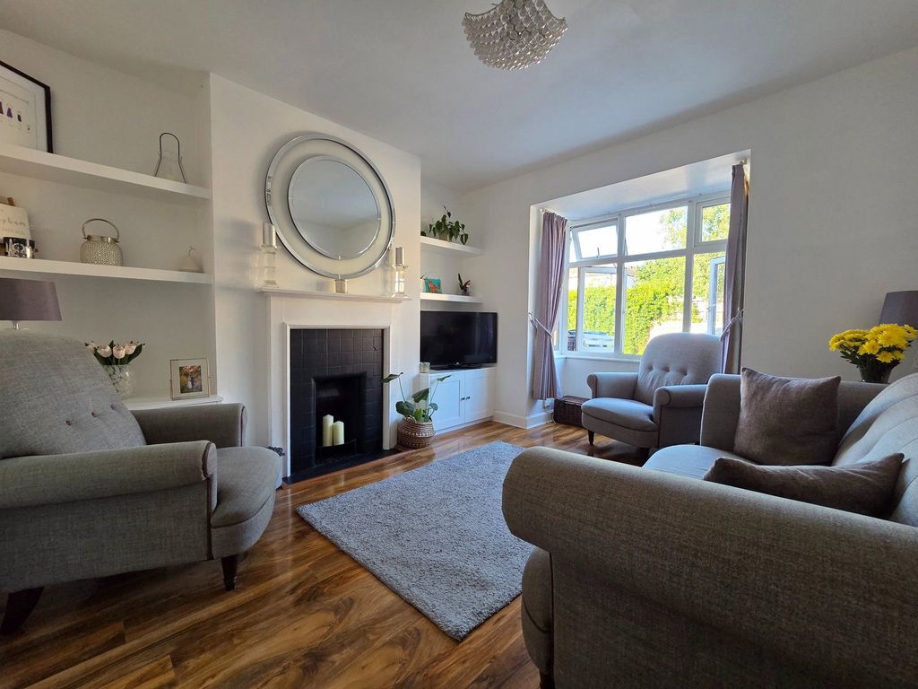 Property photo 2 of 19