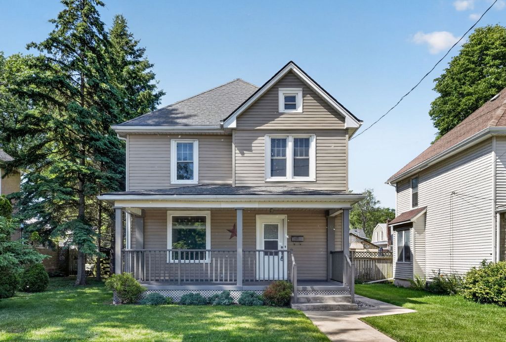Property photo 1 of 38