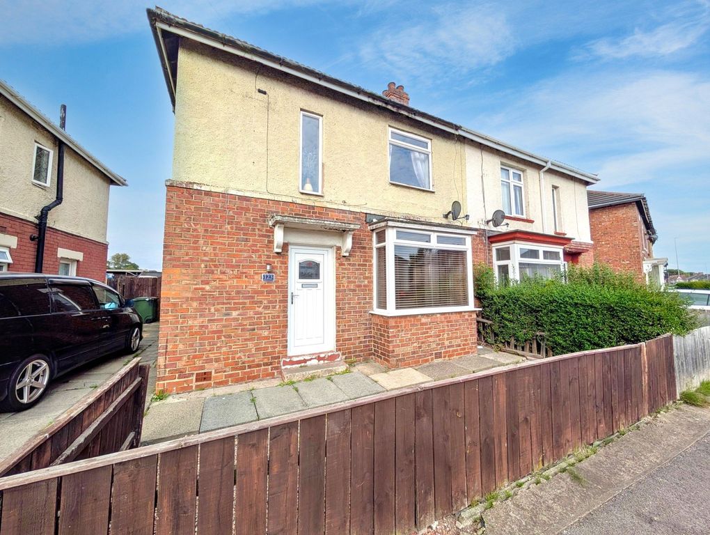 Property photo 1 of 12