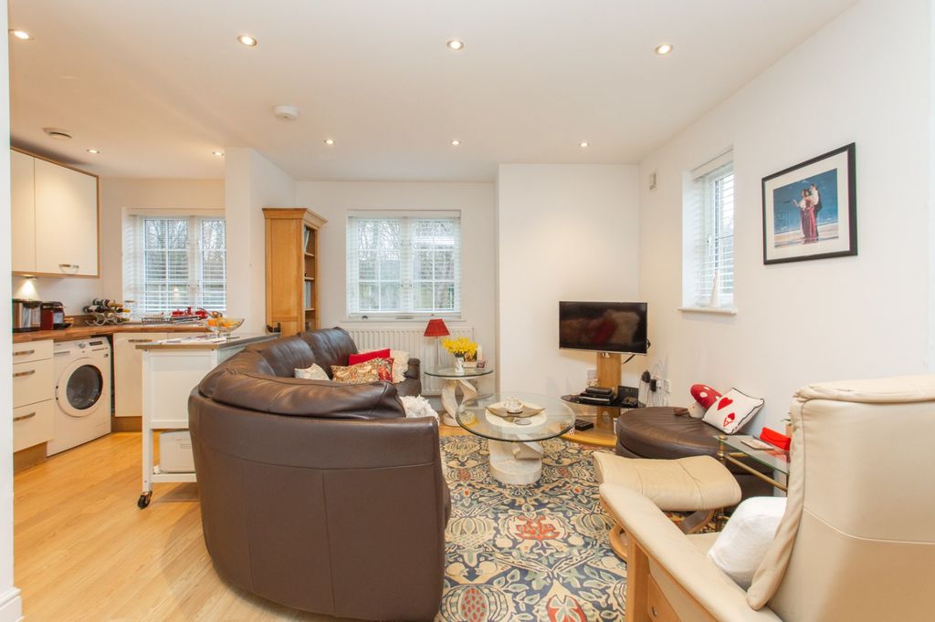 Property photo 2 of 10 Picture 2